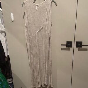 Free People Cream Sleeveless Vest Sz L Great Condition